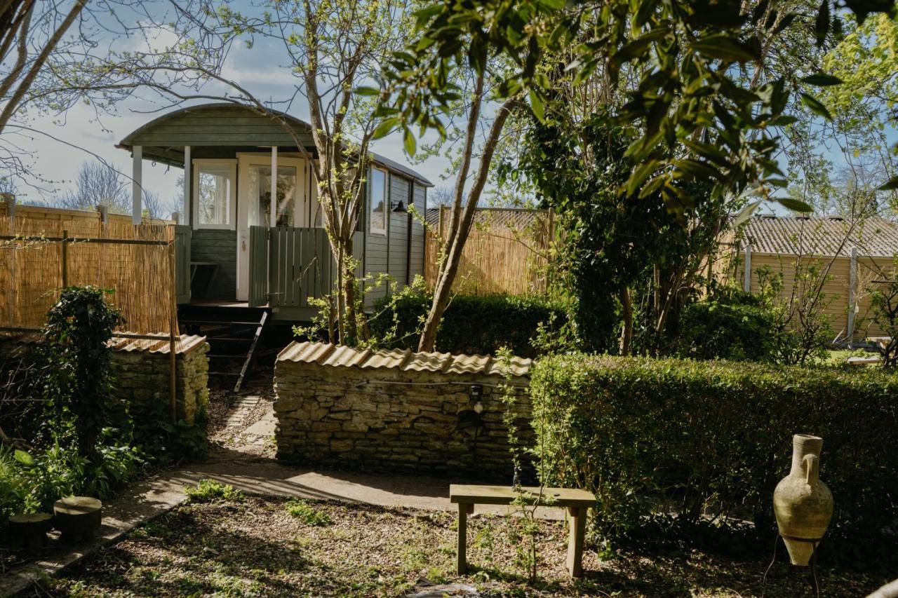 Little England Retreats - Cottage, Yurt And Shepherd Huts Othery Exterior foto
