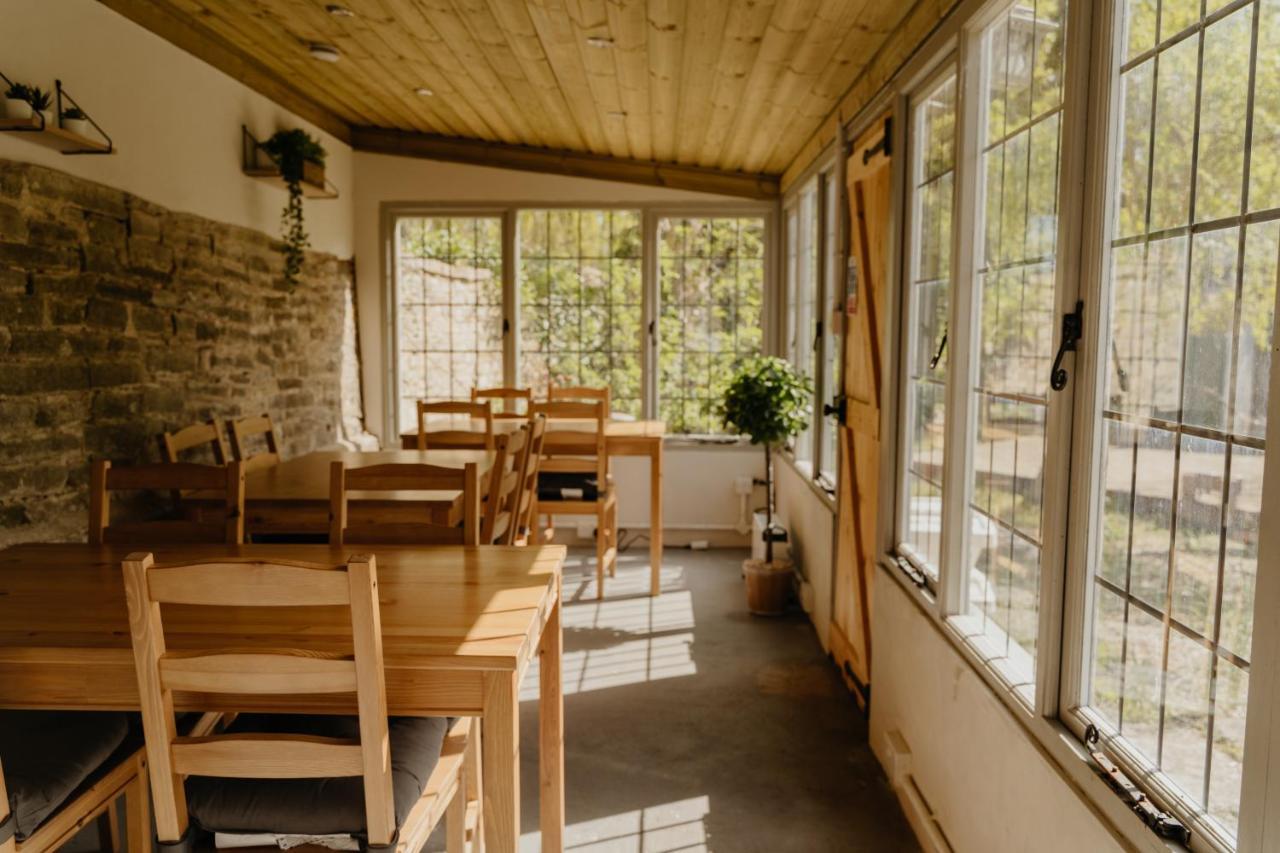 Little England Retreats - Cottage, Yurt And Shepherd Huts Othery Exterior foto