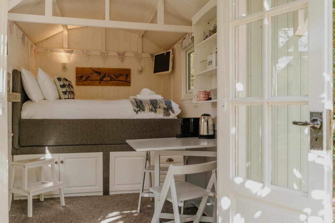 Little England Retreats - Cottage, Yurt And Shepherd Huts Othery Exterior foto
