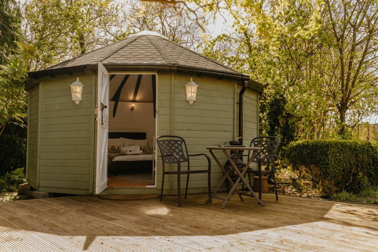 Little England Retreats - Cottage, Yurt And Shepherd Huts Othery Exterior foto
