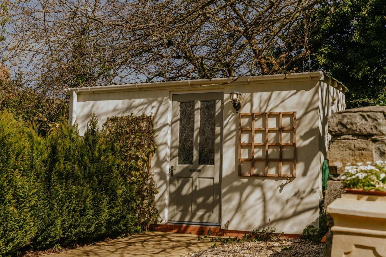 Little England Retreats - Cottage, Yurt And Shepherd Huts Othery Exterior foto